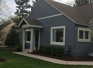 6638 Cascade Rd SE, Grand Rapids, MI 49546