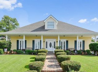 18 Catalpa Ct, Marrero, LA 70072