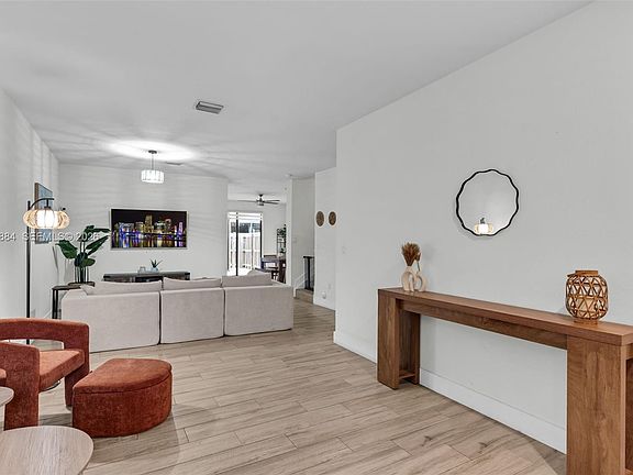5th image of 11429 SW 253rd St