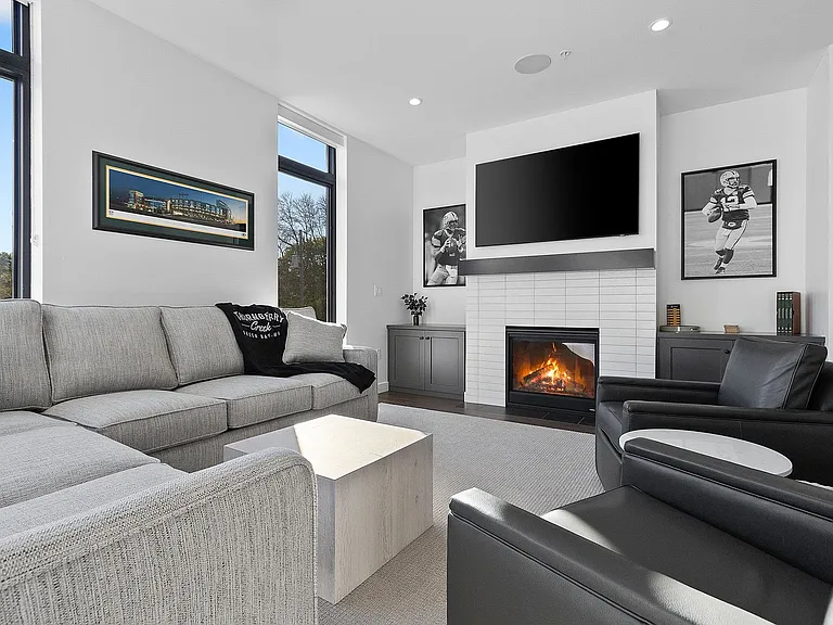 1071 Brookwood Dr — Photo 66