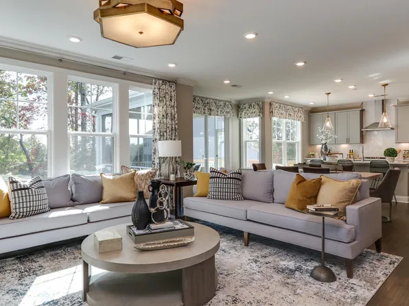 941 Jasper Mine Trl, Raleigh, NC 27610