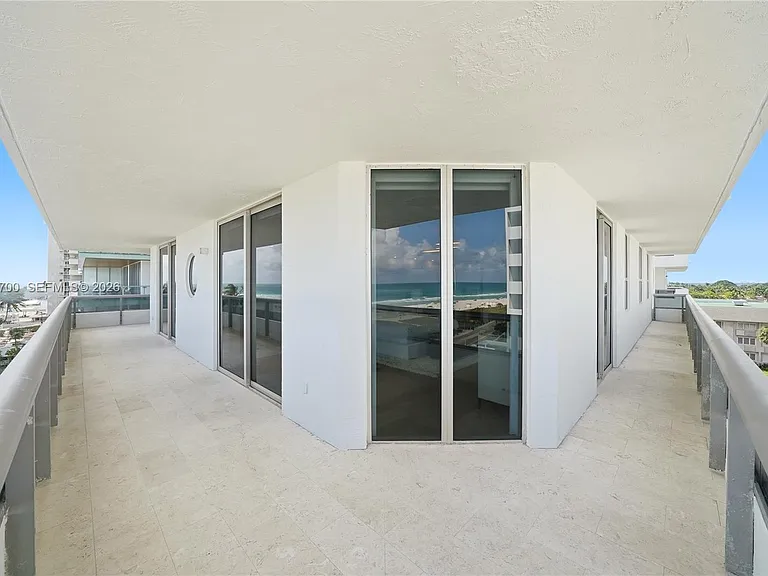 5801 Collins Ave #700 — Photo 31