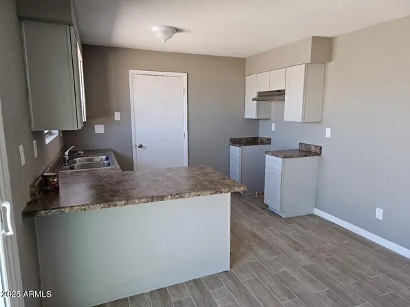 520 W 14TH Street, Eloy, AZ 85131
