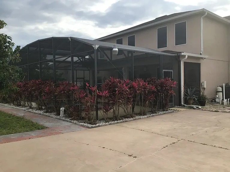 410 Bloomfield Dr — Photo 28