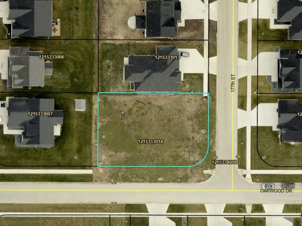 4640 177th St, Waukee, IA 50263