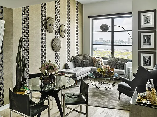 Rented by The Bloomstone Group LLC | media 25