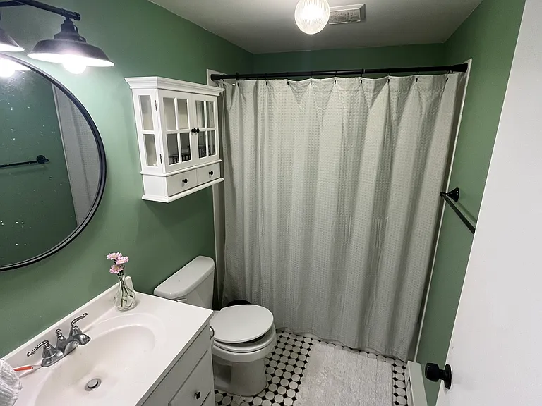 2143 E Sergeant St — Photo 16