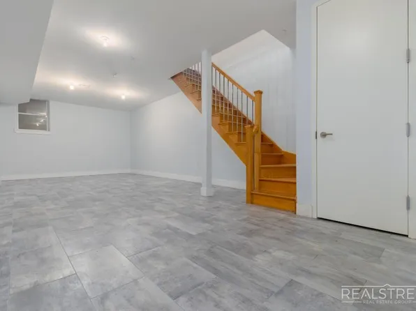 1135 Saint Mark's Avenue image 6 of 10