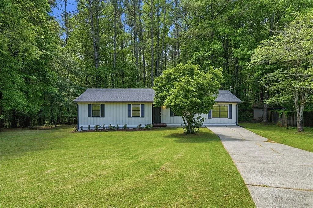 Building Photo - 4100 Dustin Dr