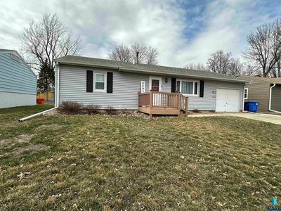 3317 S 1st Ave, Sioux Falls, SD, 57105
