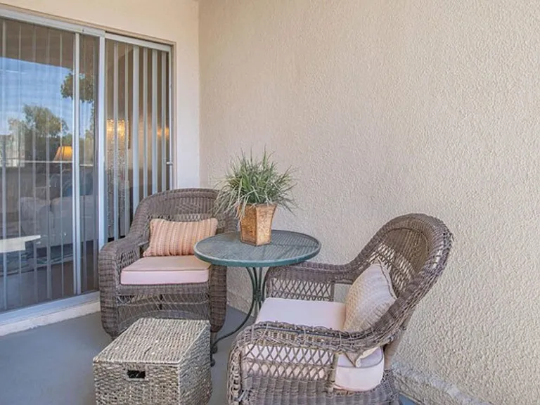 Casas Adobes Apartments — Photo 30