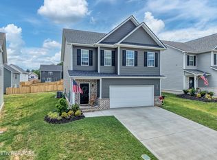 7707 Honey Oaks Rd, Corryton, TN 37721