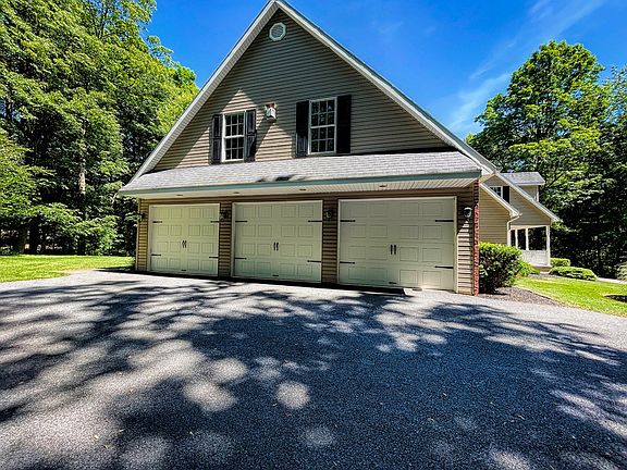 5th image of 206 Winterberry Ln