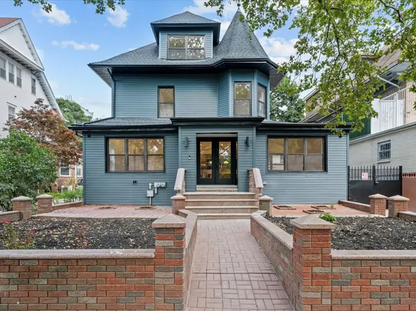 2729 Bedford Avenue image 5 of 33