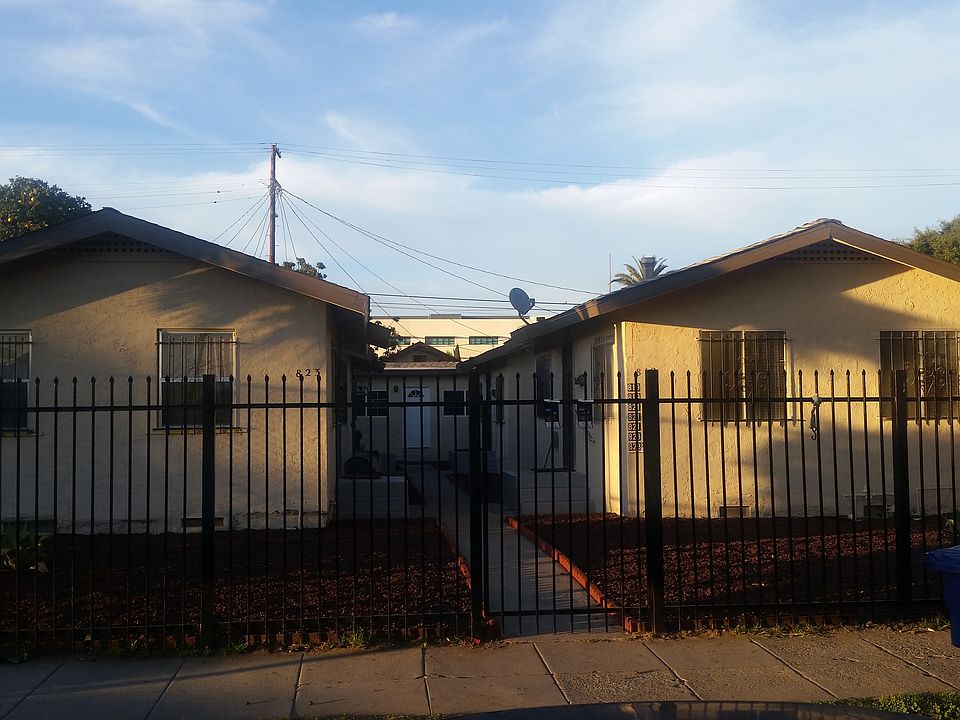 1st image of 821 W 62nd St