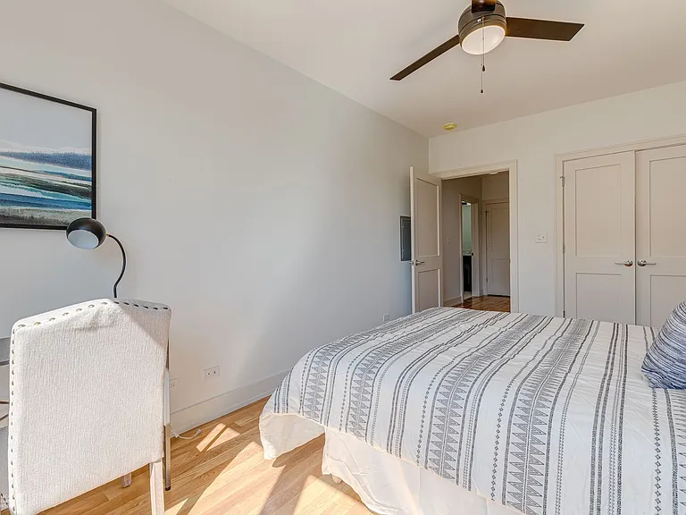 2740 N Spaulding Ave — Photo 21