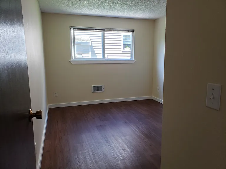 1001 Taylor Ave N #202 — Photo 8