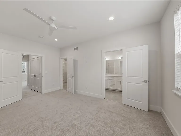 3908 Edwards Rd — Photo 40