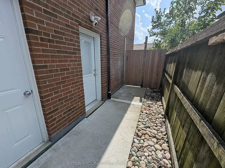 2 Doerr Rd #BASEMENT — Photo 4
