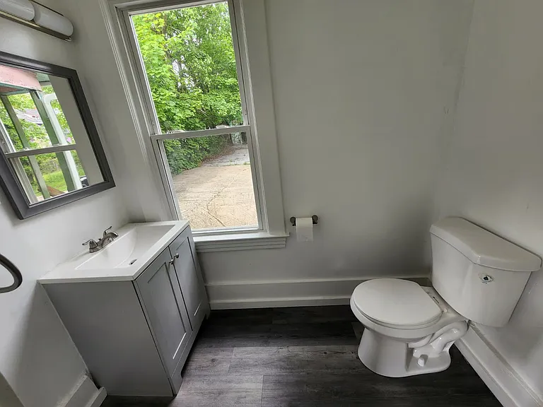 234 Fairgreen Ave — Photo 4
