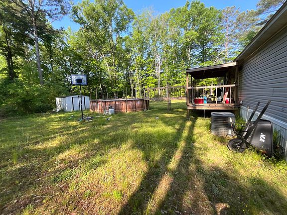 4th image of 1425 Wells Loop