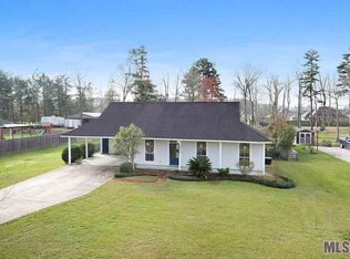 10686 Eagle Crest Dr, Denham Springs, LA 70726