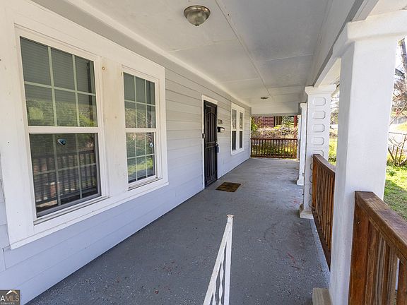 3rd image of 1278 Jackson St