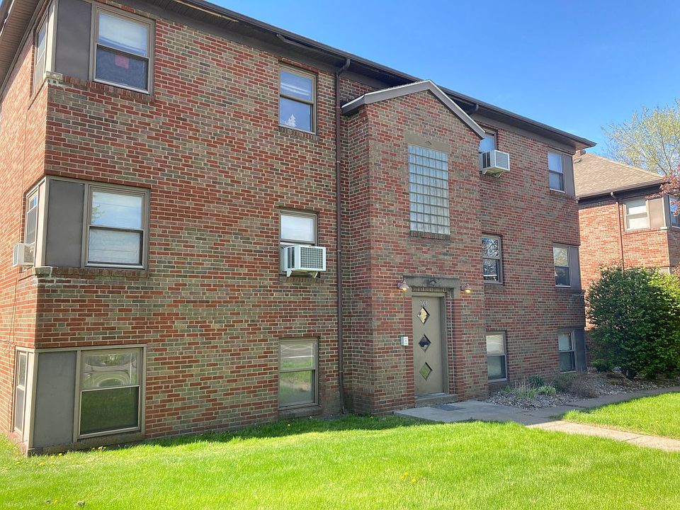 1st image of 1003 W Locust St #4