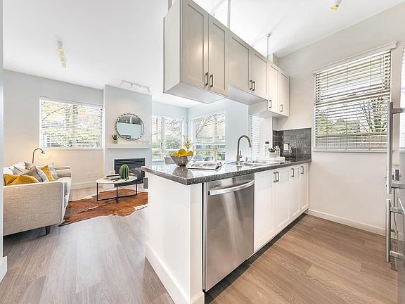 3rd image of 1316 W 11th Ave #102