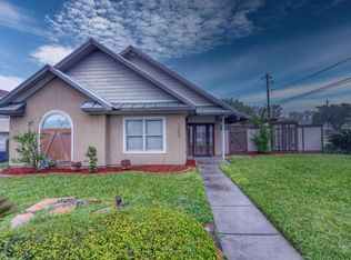 1002 Bayview Dr, Portland, TX 78374