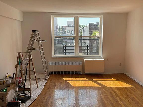 5th image of 178 28th Ave Floor 2