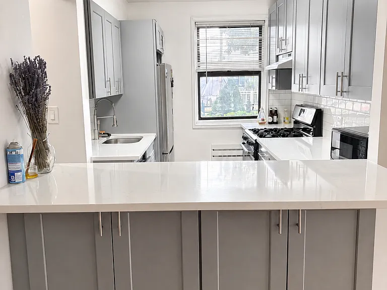 13111 Kew Gardens Rd #1O — Photo 5