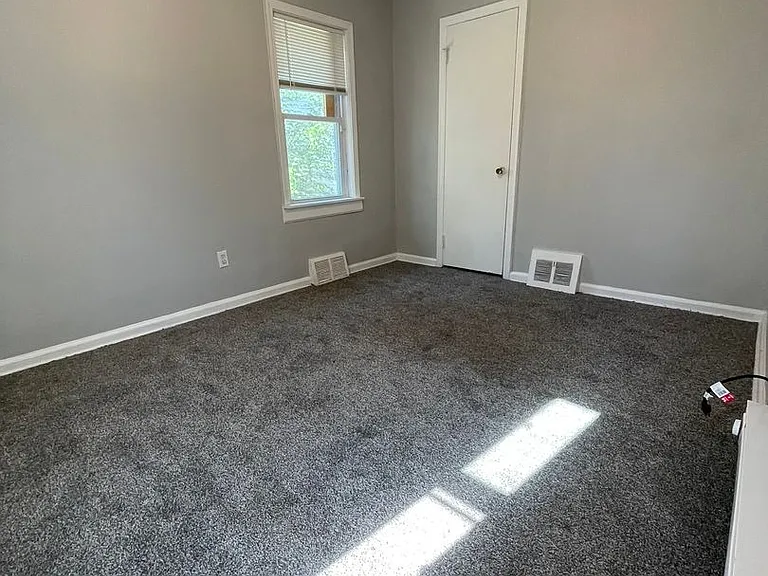 14570 Cherrylawn St — Photo 9