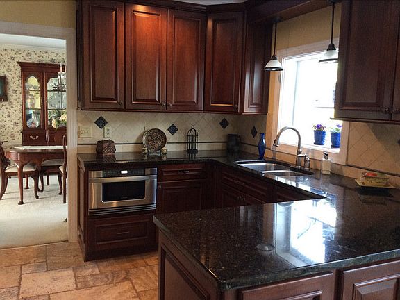 Granite Countertops & Marble flooring