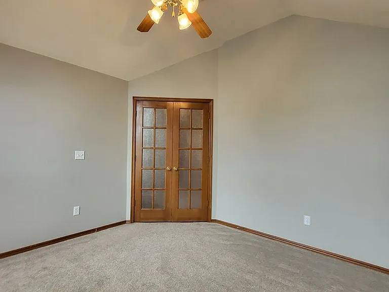 3517 Glisten St — Photo 4