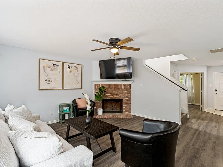 1600 Southridge Ln — Photo 14