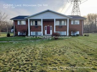 686 Lake Michigan Dr NW #O, Grand Rapids, MI 49534