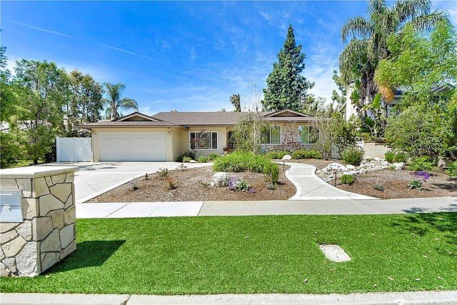 1st image of 13651 Malena Dr