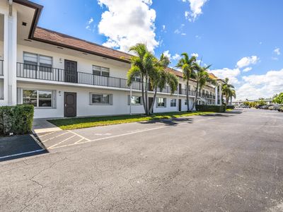 3075 Gardens East Dr APT 28, Palm Beach Gardens, FL, 33410