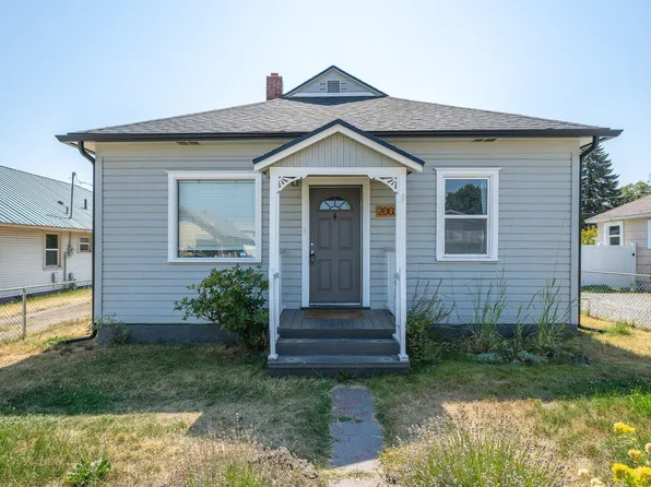 2002 E Hoffman Ave, Spokane, WA 99207