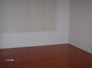 1520 W Thomas St APT 2, Chicago, IL 60642