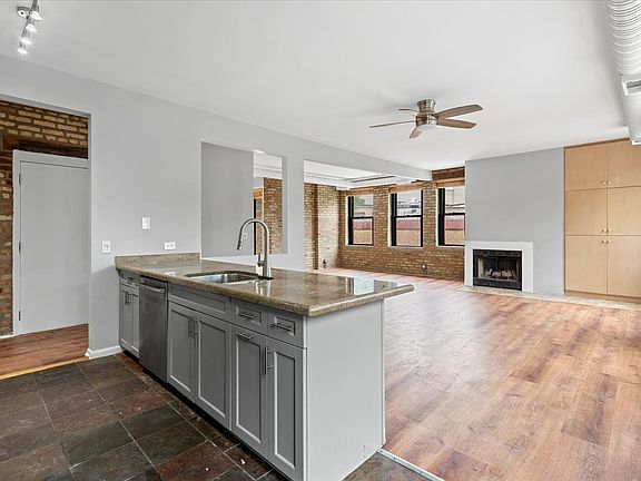 3rd image of 2355 N Damen Ave #D
