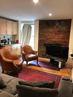 Rented by Chartwell Manhattan Realty | media 19