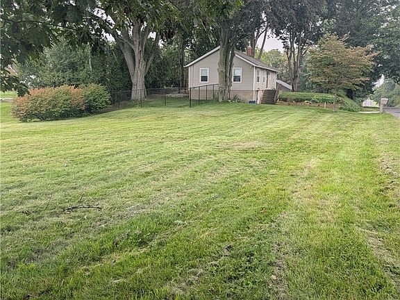 2nd image of 1242 Wingfoot Lake Rd