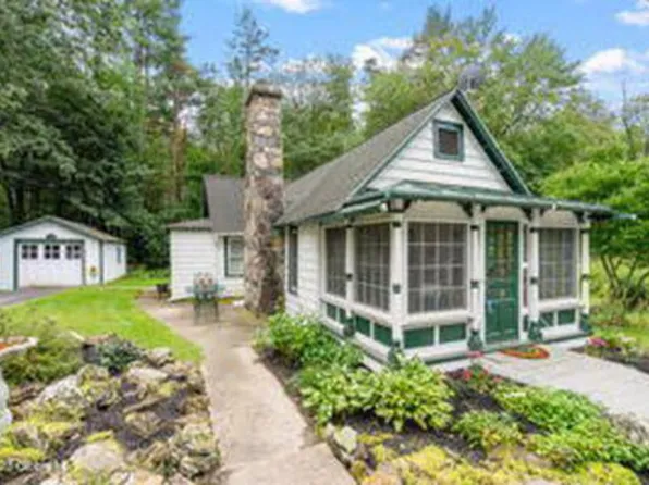 (undisclosed Address), Round Lake, NY 12151