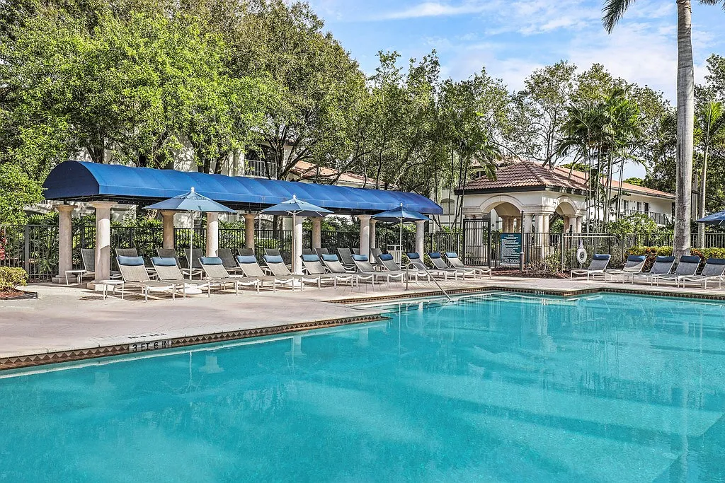 The Cove at Boynton Beach Apartments — Photo 3