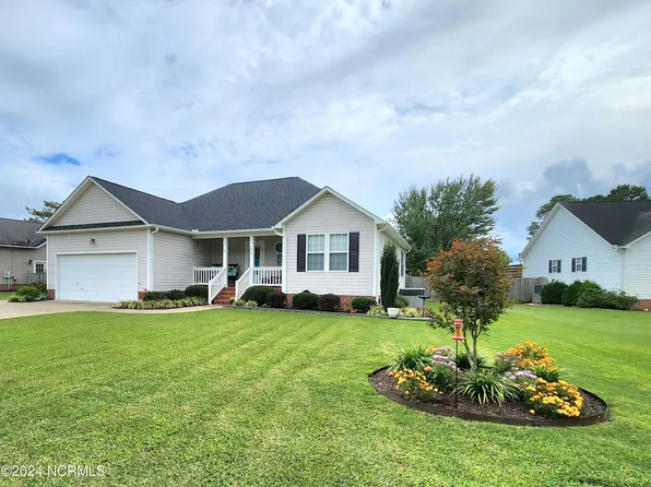 604 Cedar Lane, Washington, NC 27889