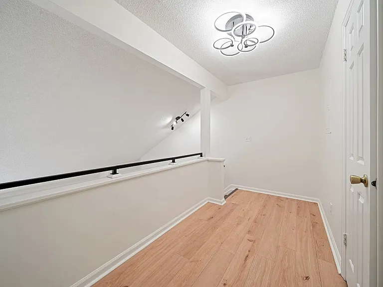 173 Willow Stream Ct — Photo 12