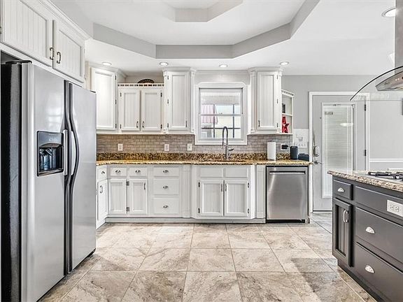 5th image of 231 Gordon Rd