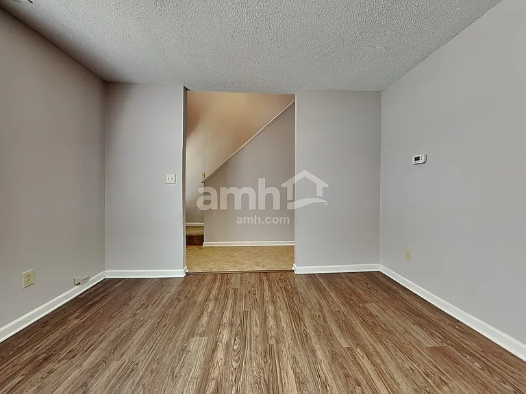 1178 Oak Leaf Rd — Photo 5
